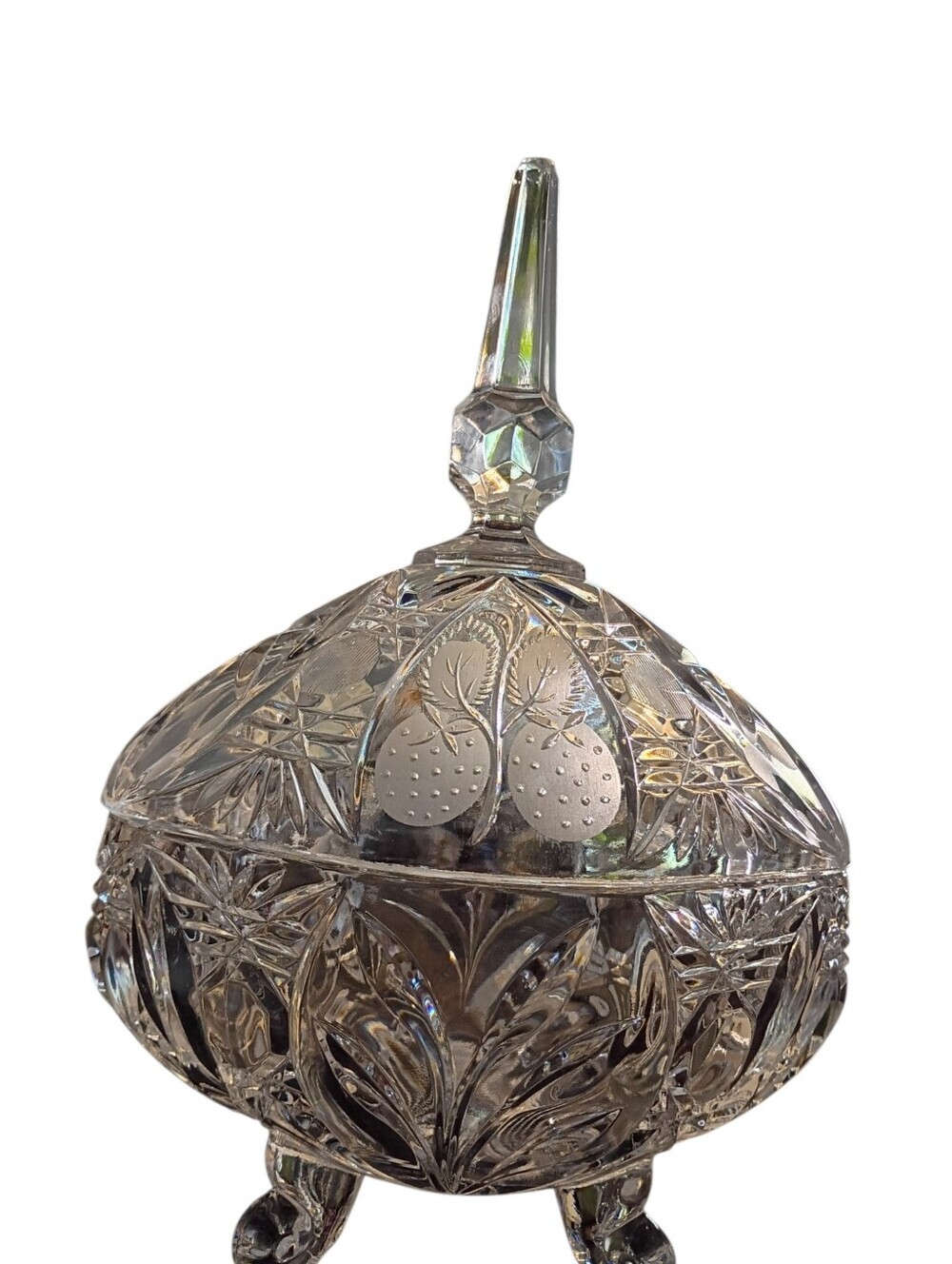 Clear Vintage Crystal Candy Dish With Lid and Pineapple and Floral Detailing - Picture 2 of 10